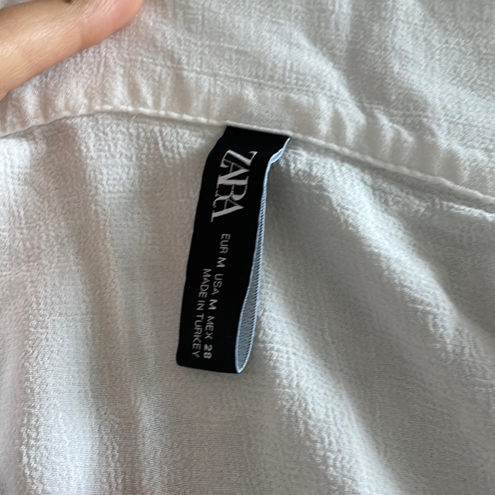 White button cropped Zara top